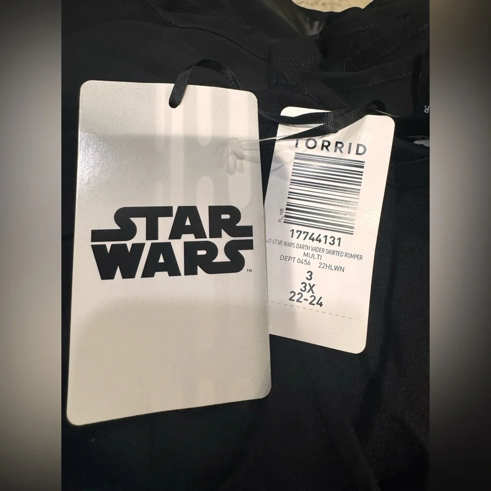 NWT Torrid Star Wars Darth Vader lightweight ponte skirted pant romper size 3X - Picture 5 of 6